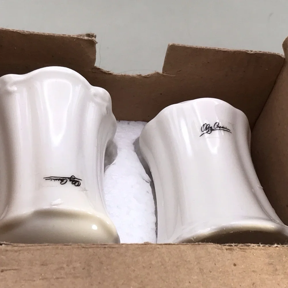 Oleg Cassini Ceramic White Vintage Salt & Pepper Shakers Floral Design 2.75